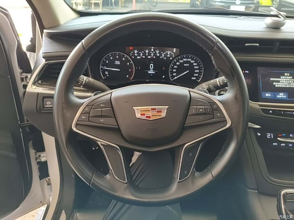 Cadillac XT5, 2019 11