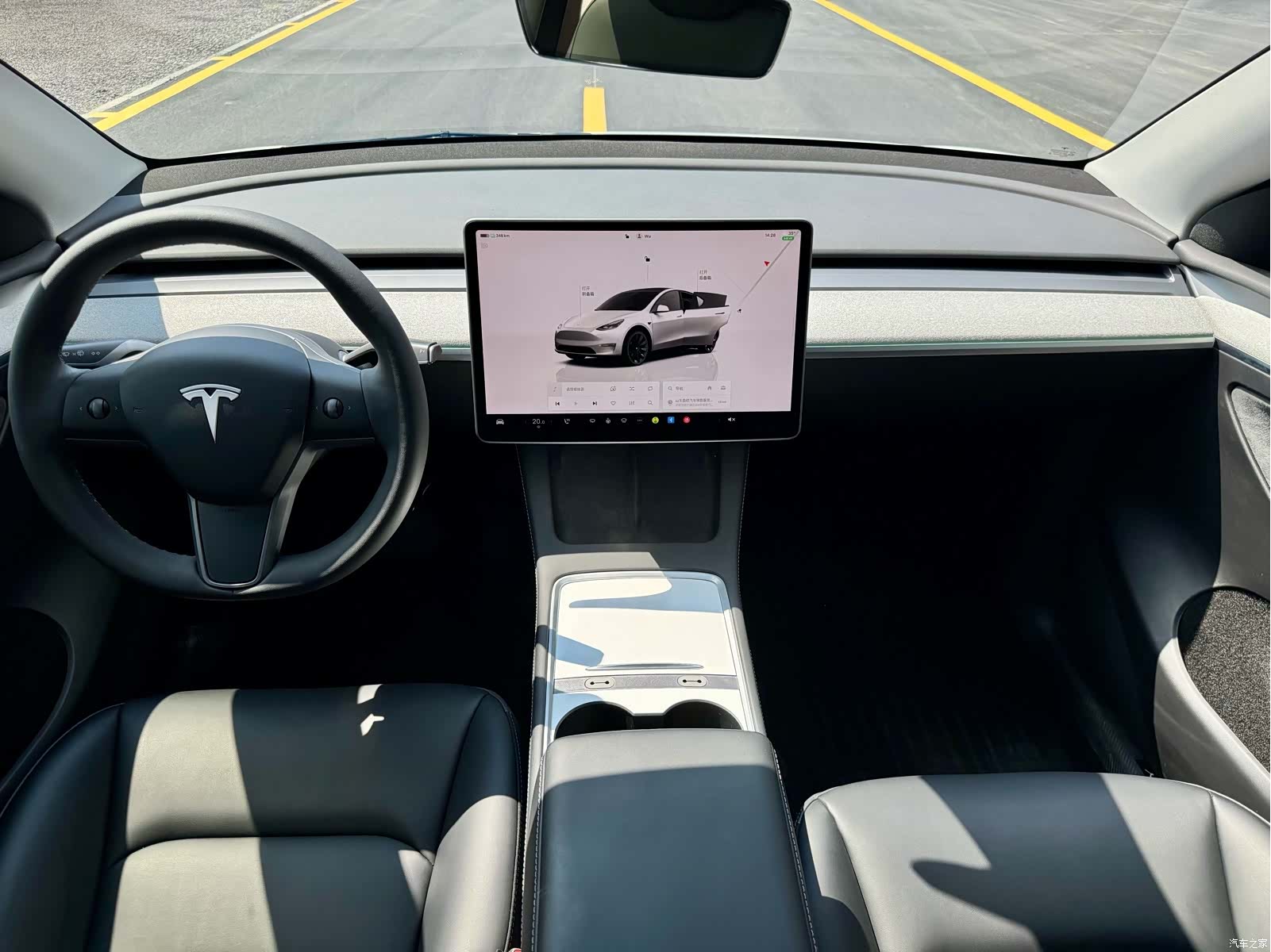 Tesla Model Y, 2023 9
