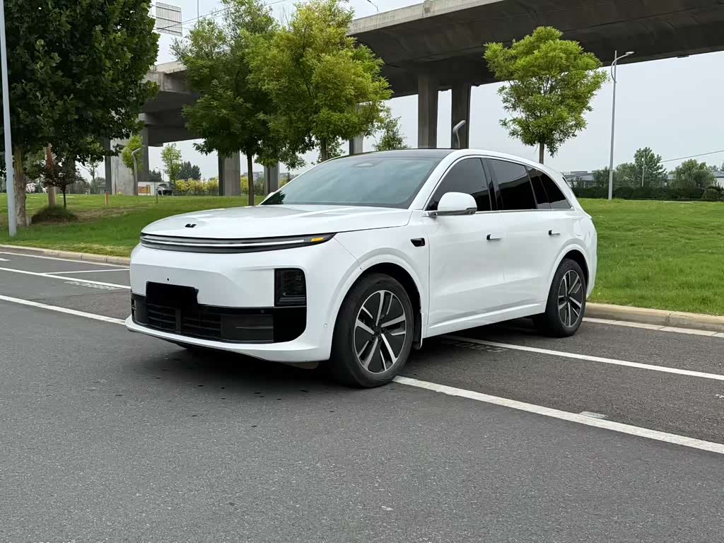 Li Auto L6