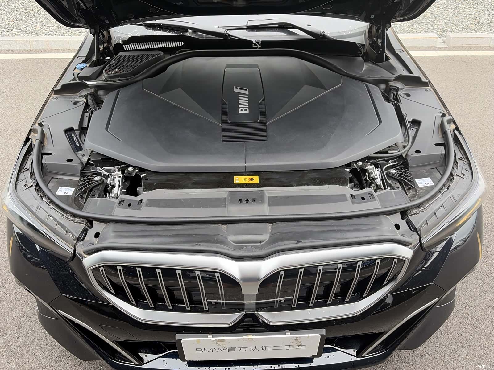 BMW i5, 2025 11
