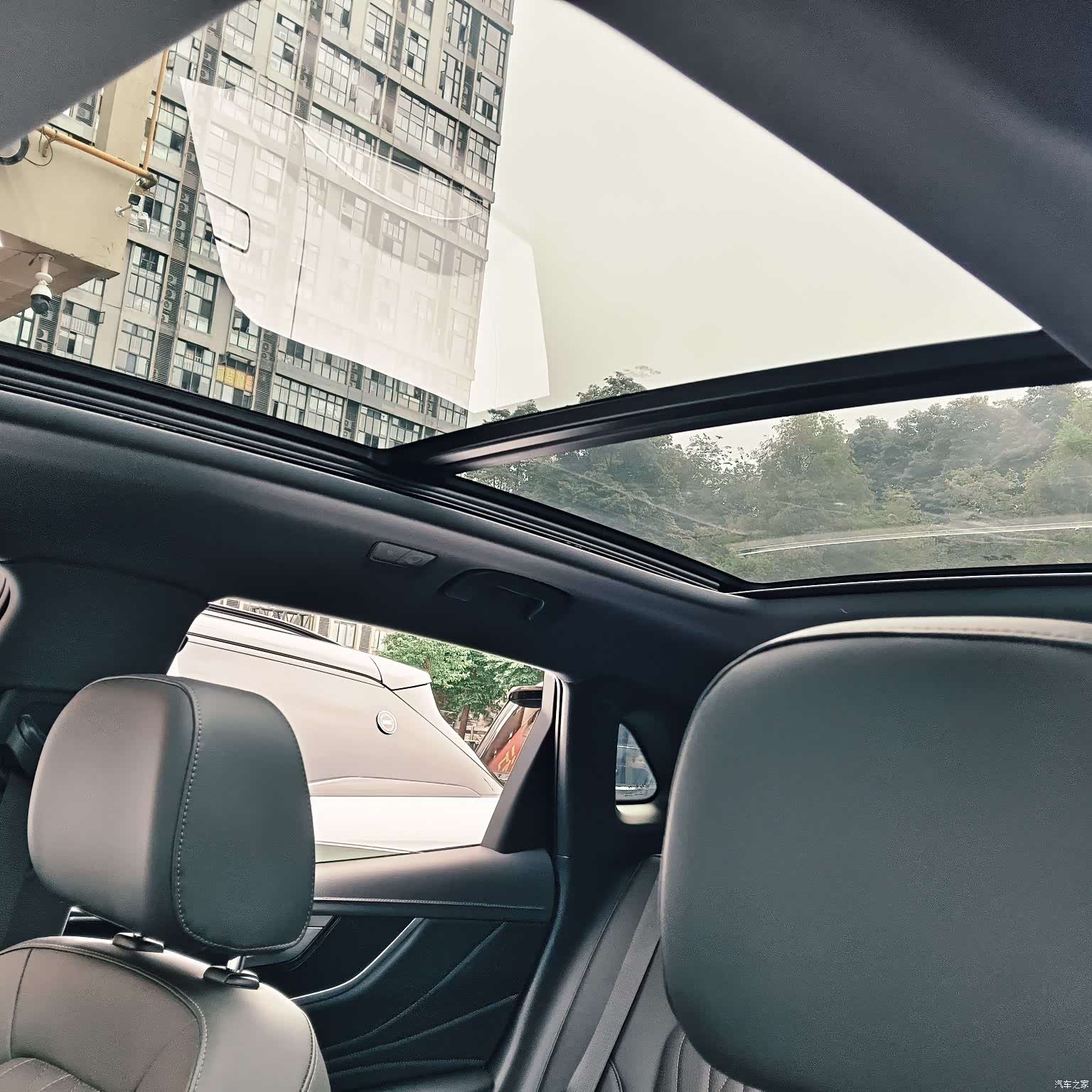 Hongqi HS5, 2025 9