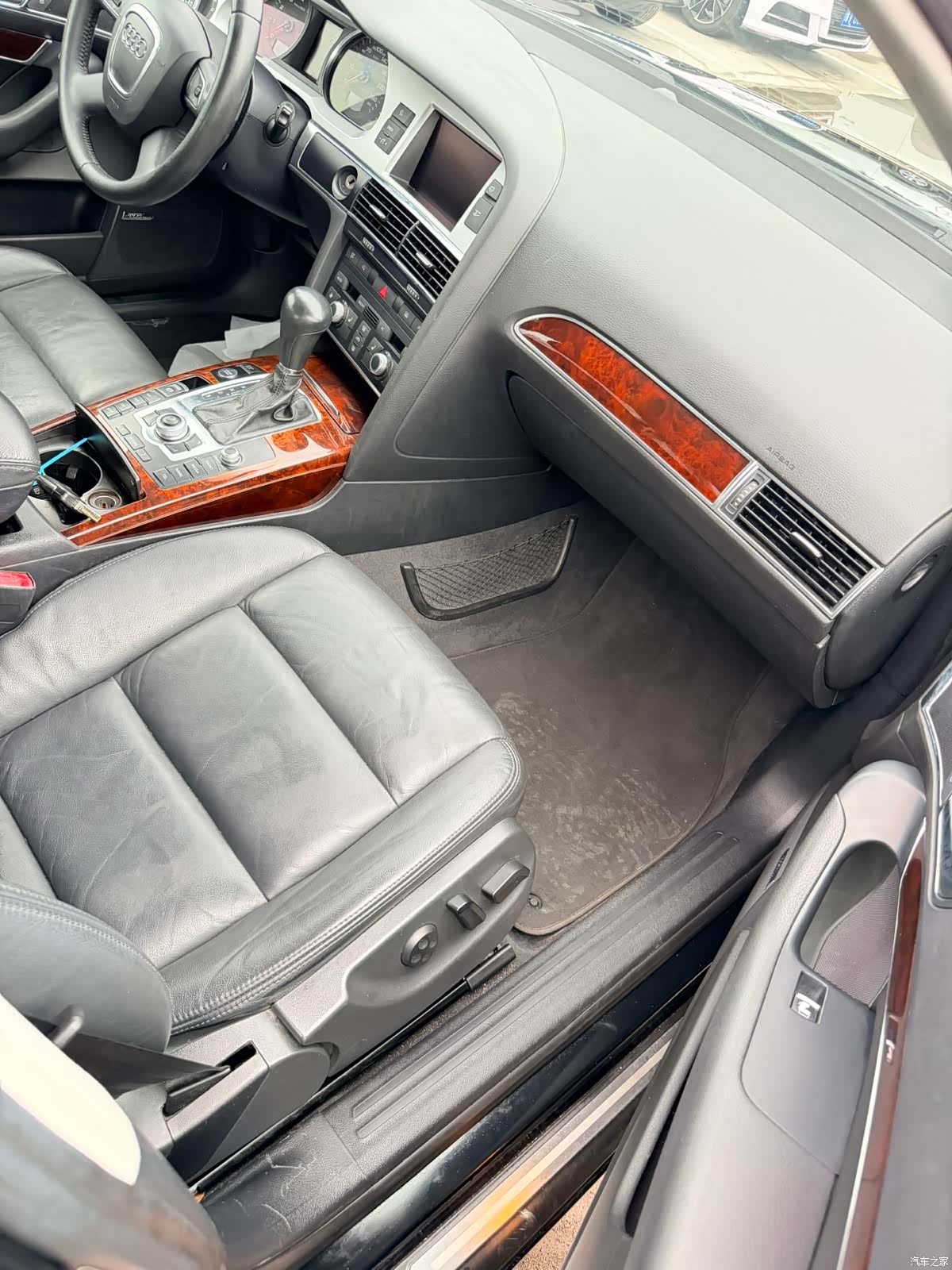 Audi A6L, 2012 15
