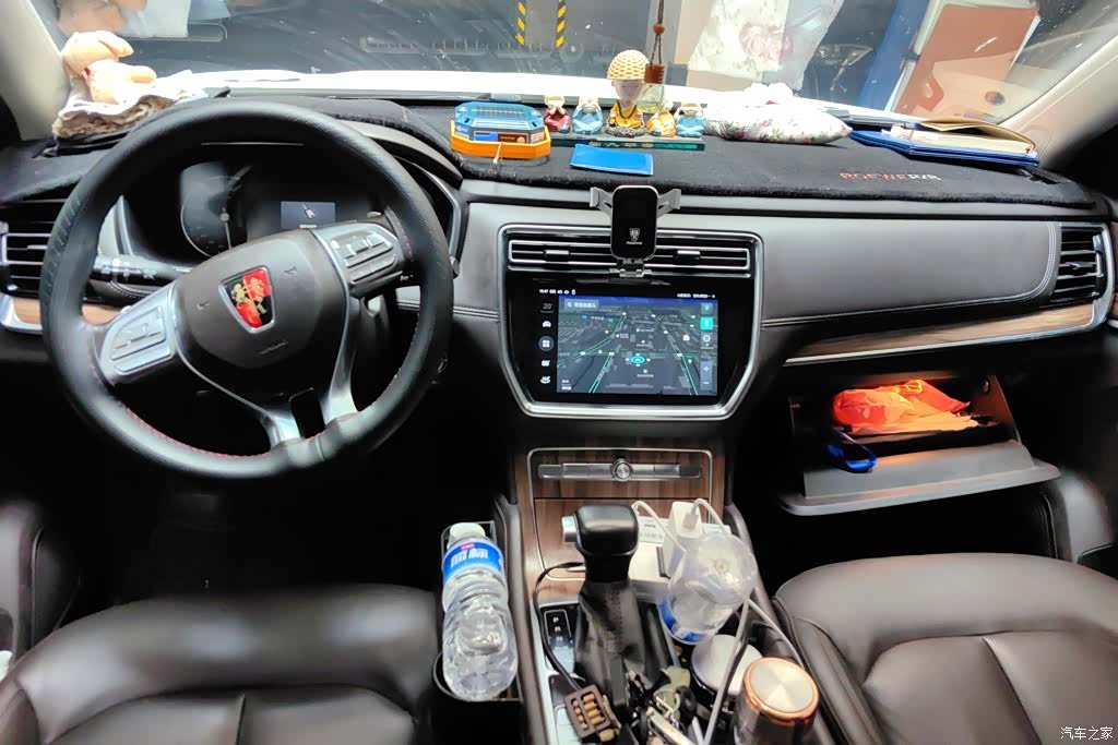 Roewe RX8, 2018 12