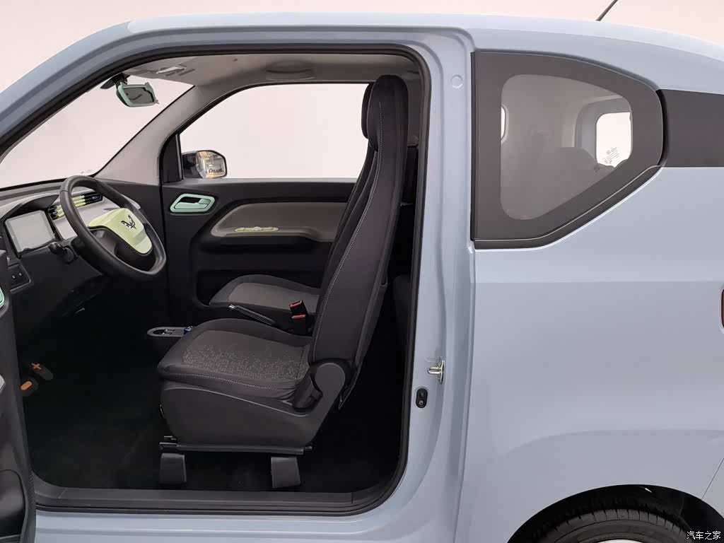Wuling MINIEV, 2023 10