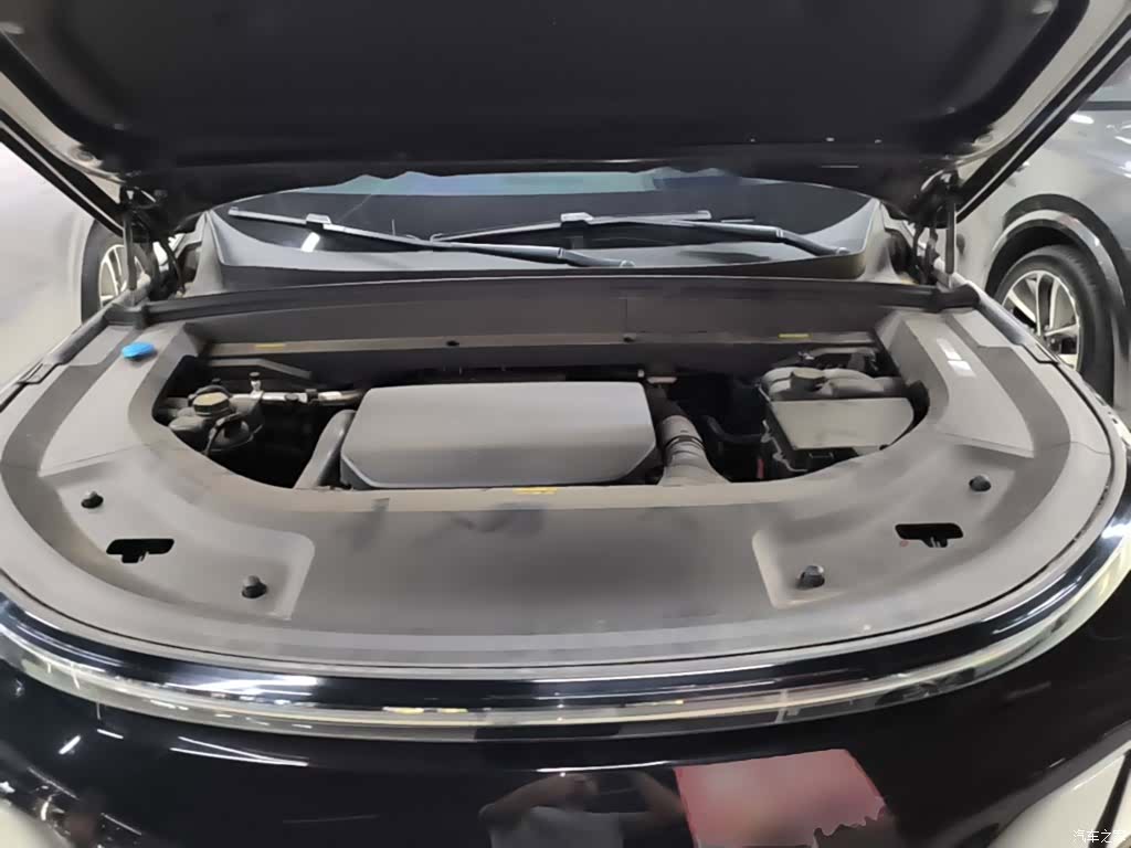 Li Auto L9, 2025 20