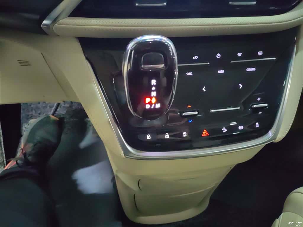 Buick GL8, 2023 14