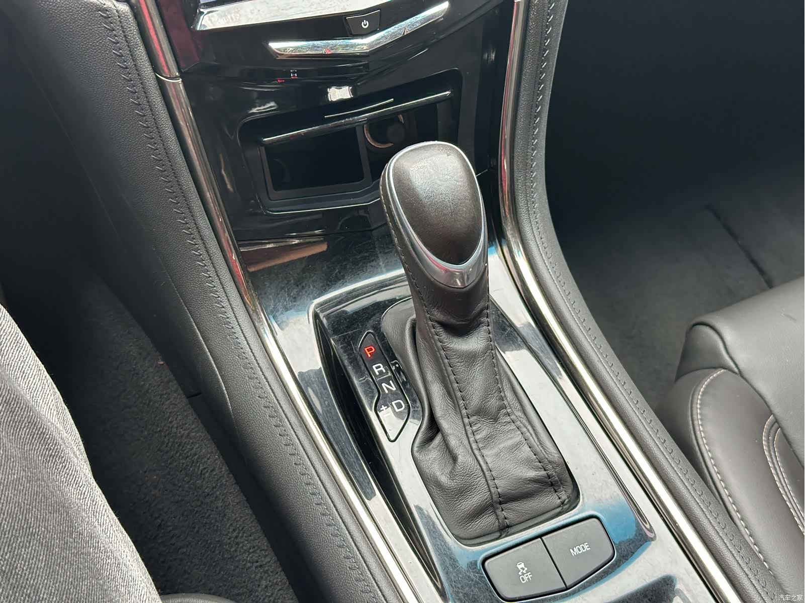 Cadillac ATS-L, 2016 10