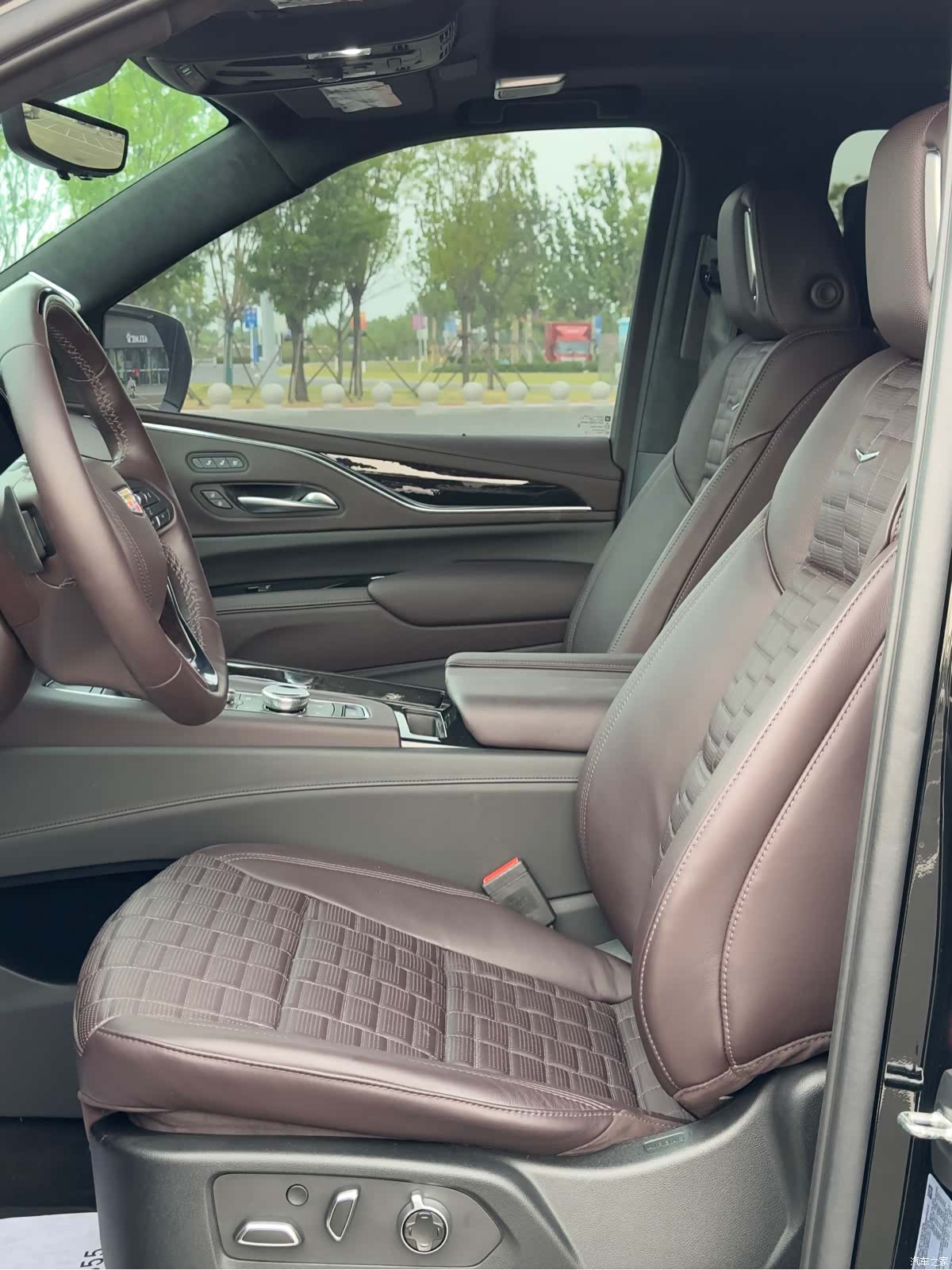 Cadillac Escalade, 2023 7