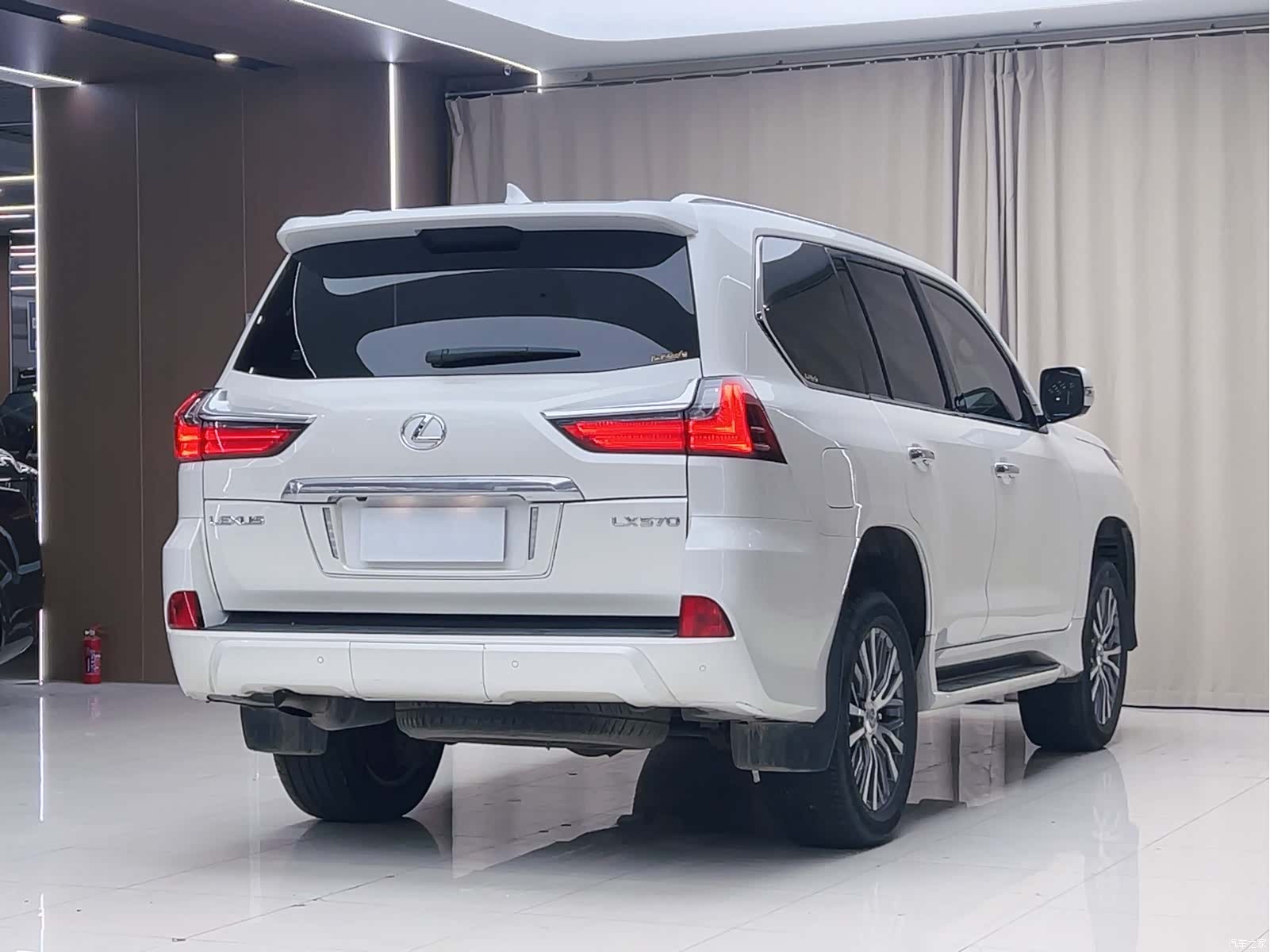 Lexus LX, 2018 15