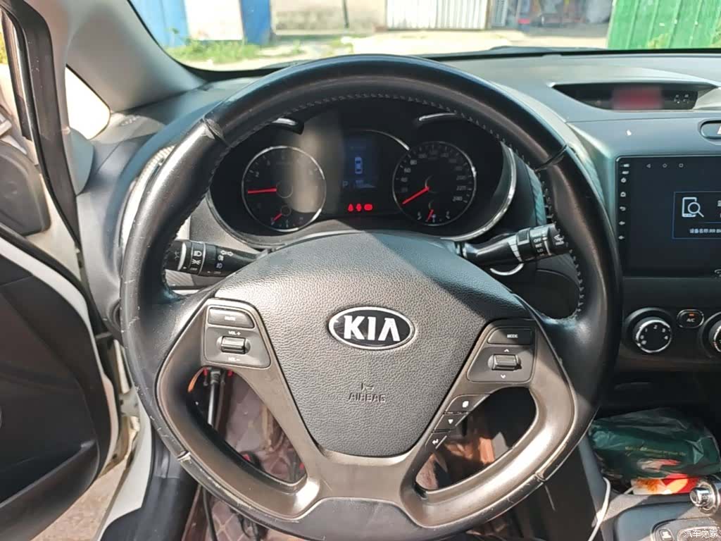 Kia K3, 2014 11
