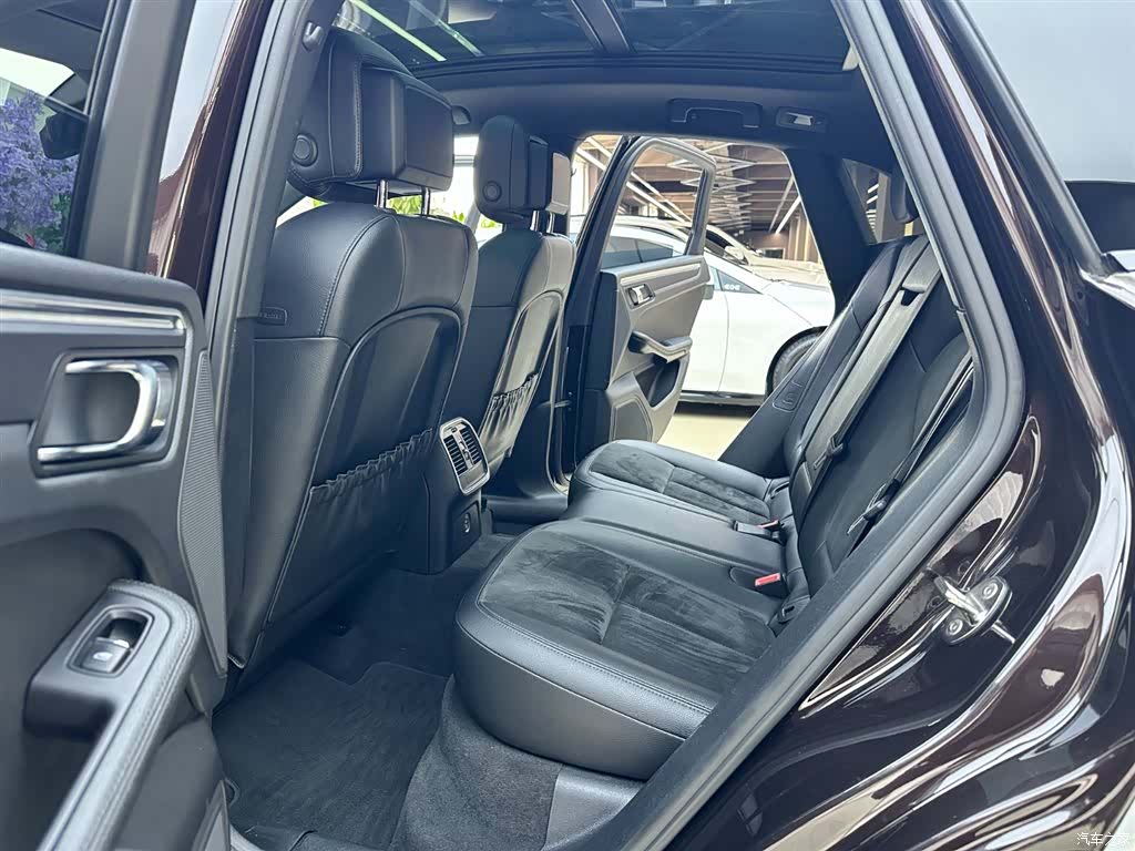 Porsche Macan, 2019 10