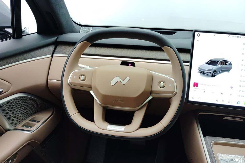 NIO L90, 2025 15