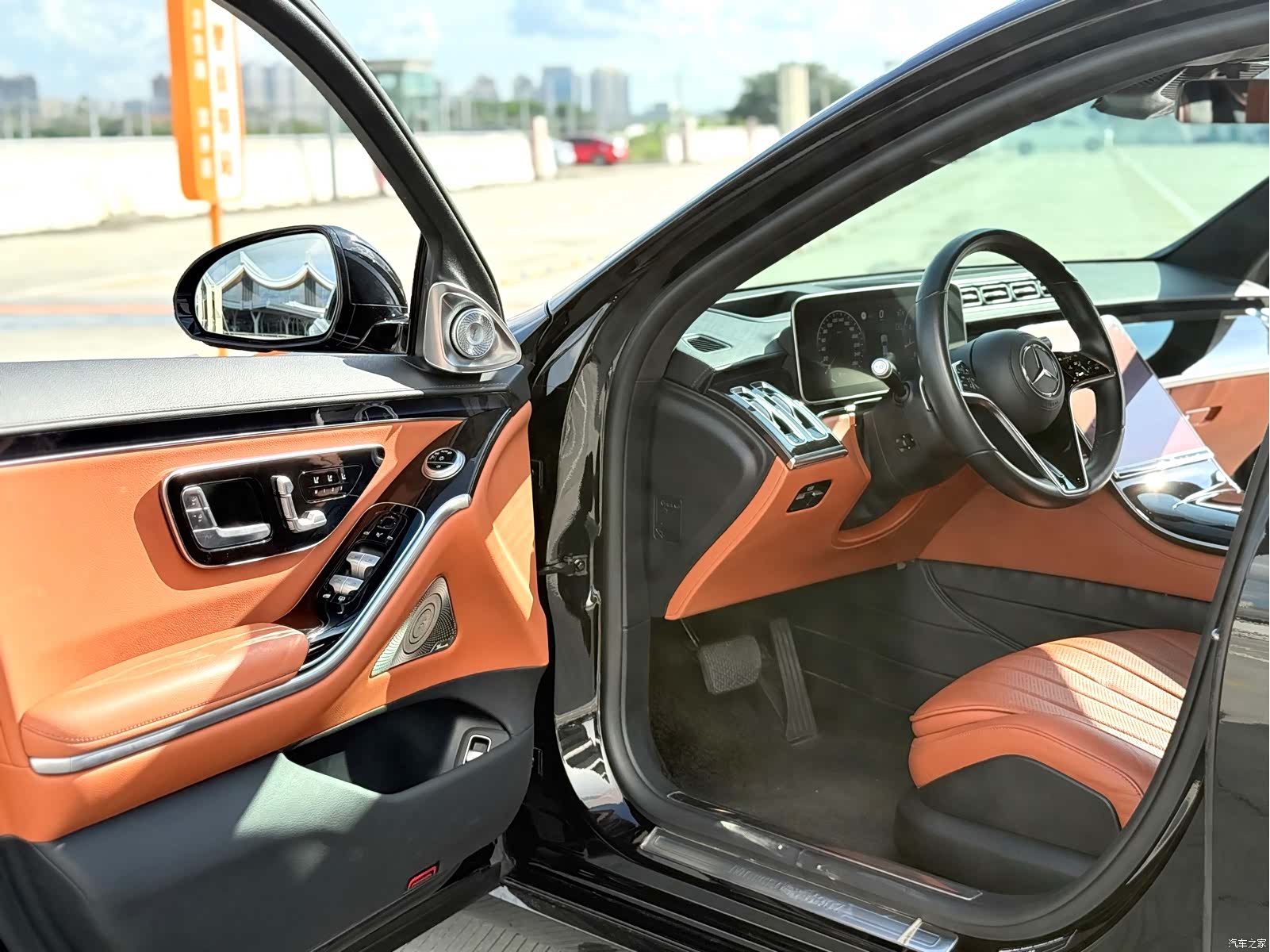 Mercedes-Benz S-Class, 2024 4