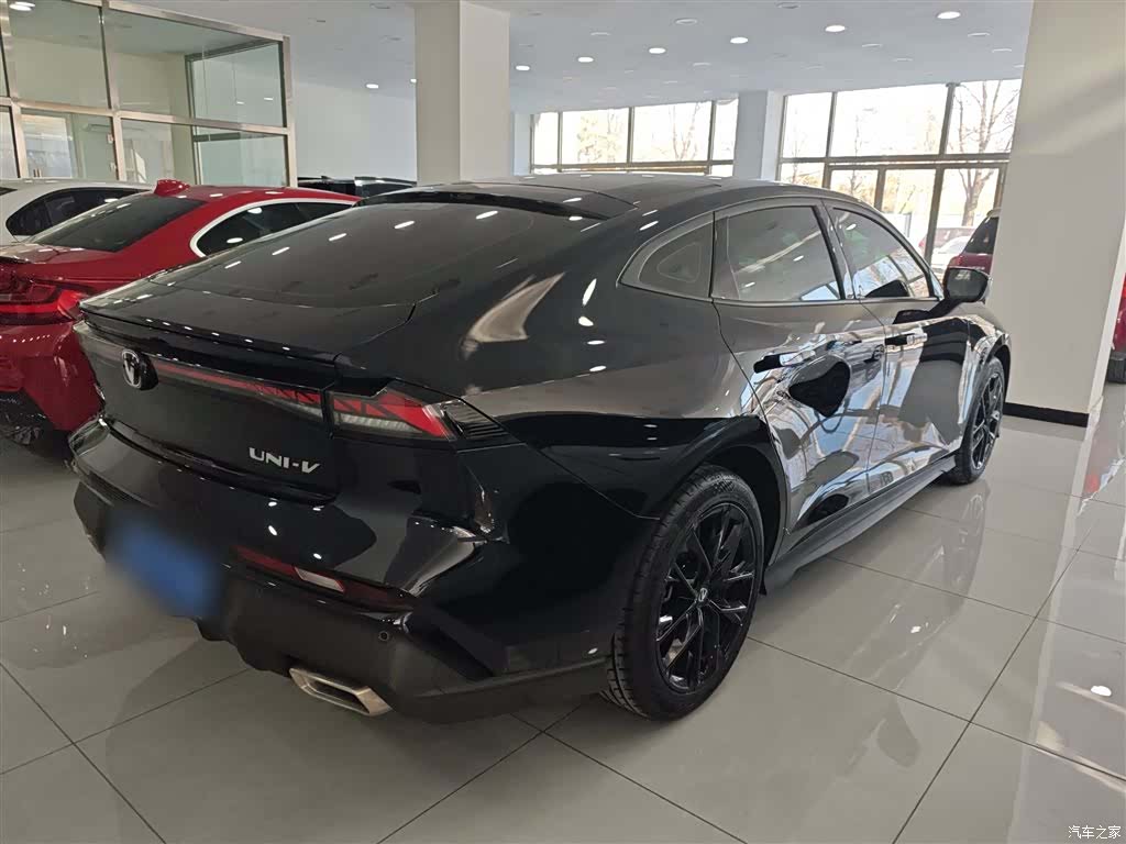 Changan UNI-V, 2025 23