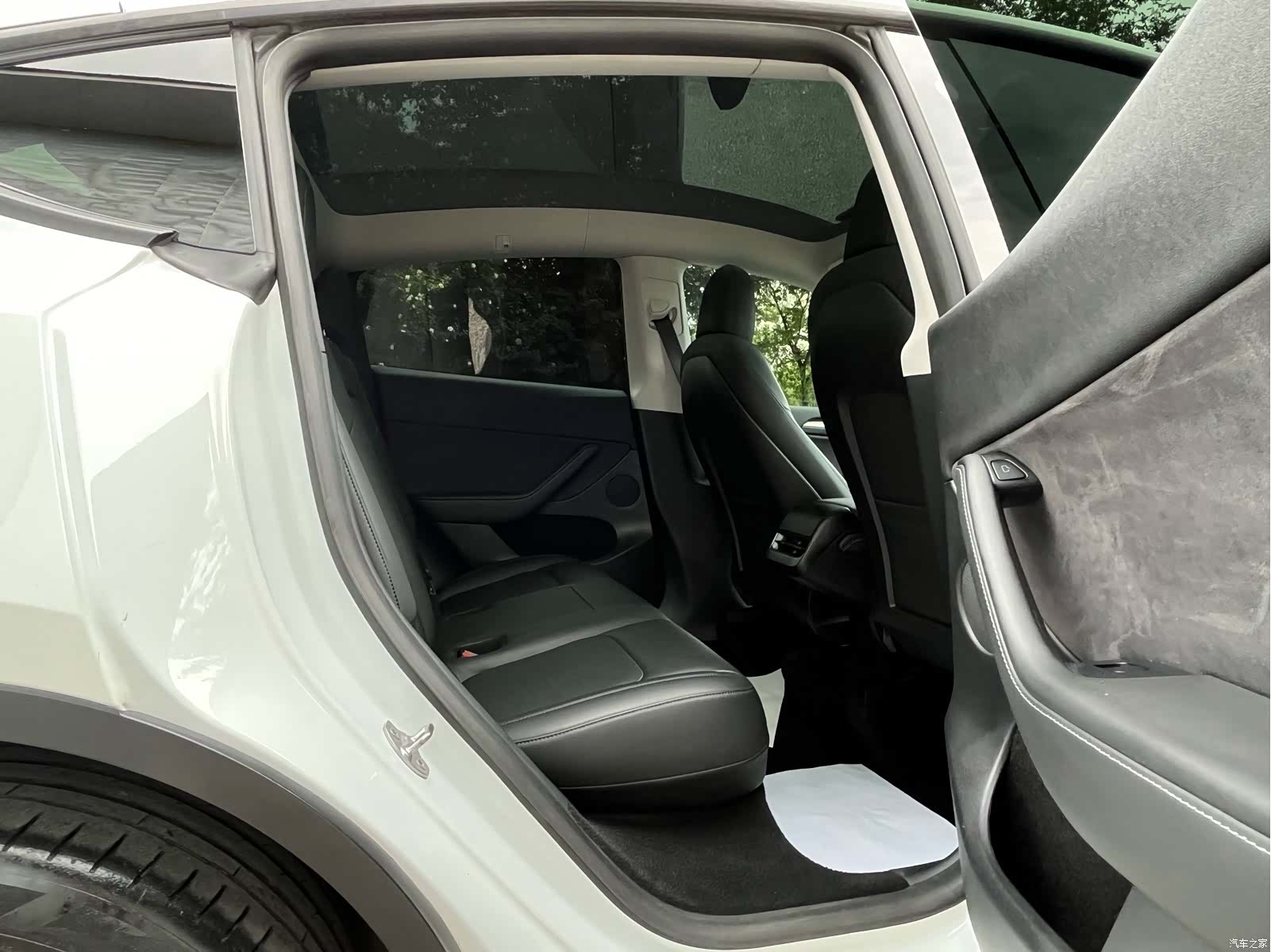 Tesla Model Y, 2021 16