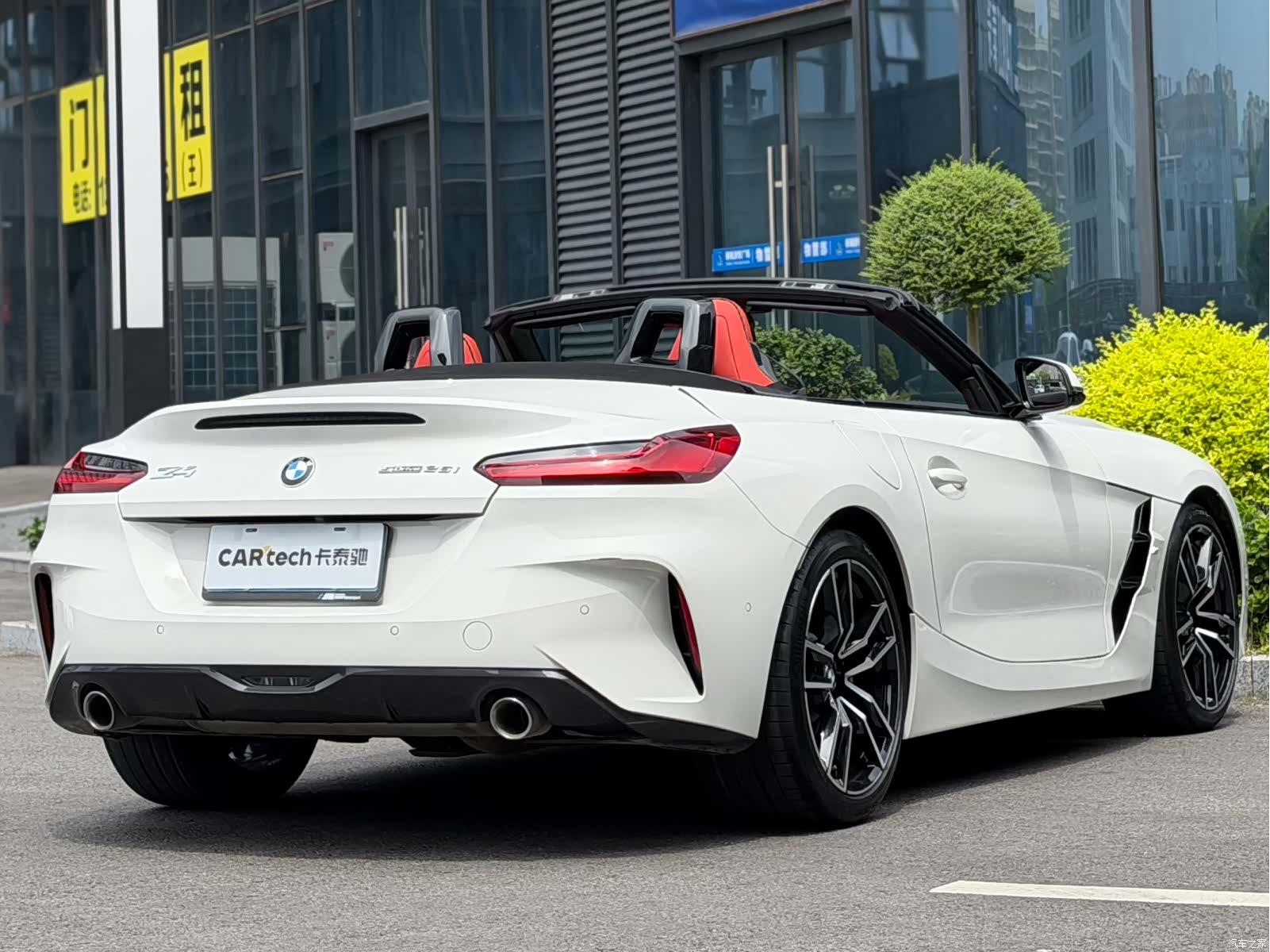 BMW Z4, 2023 4