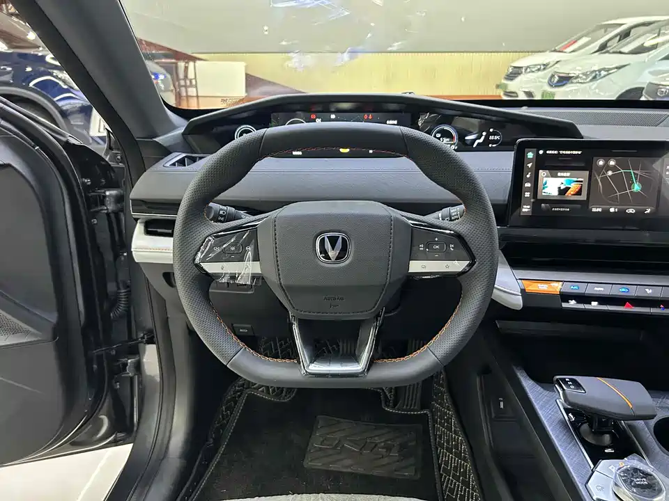 Changan UNI-V Smart iDD