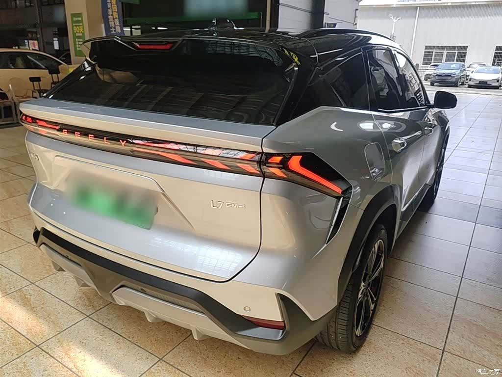 Geely Galaxy L7, 2025 7
