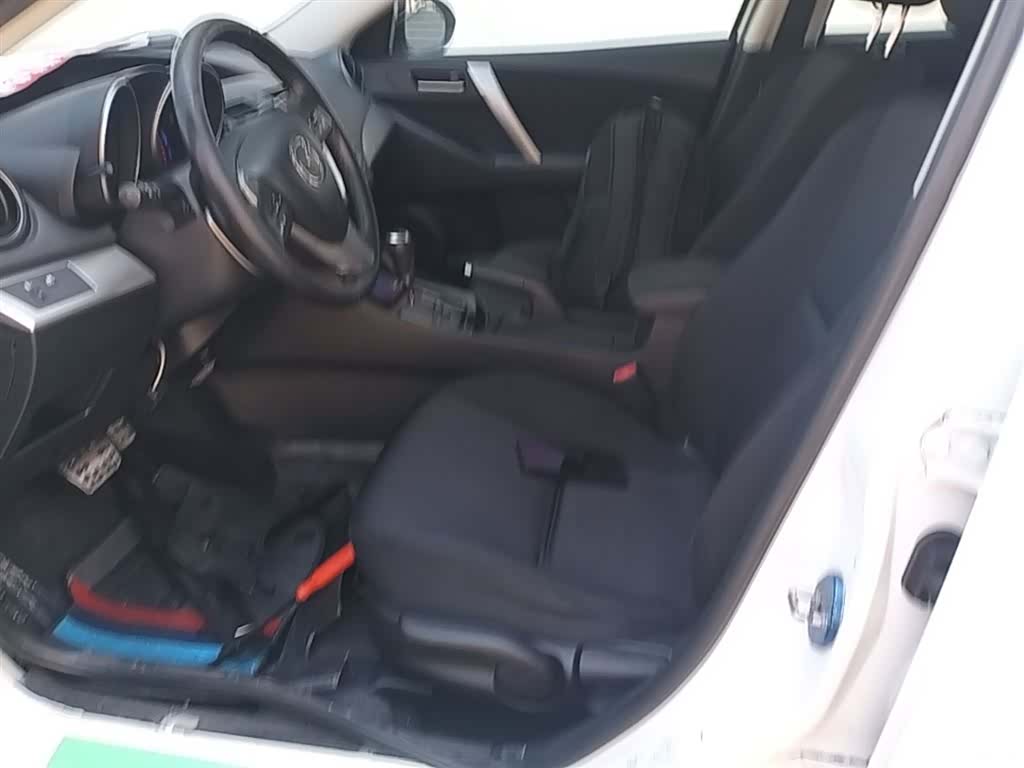 Mazda 3, 2015 15