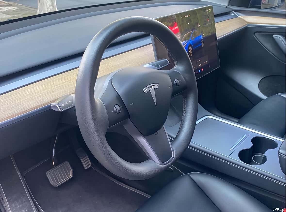 Tesla Model Y, 2022 16