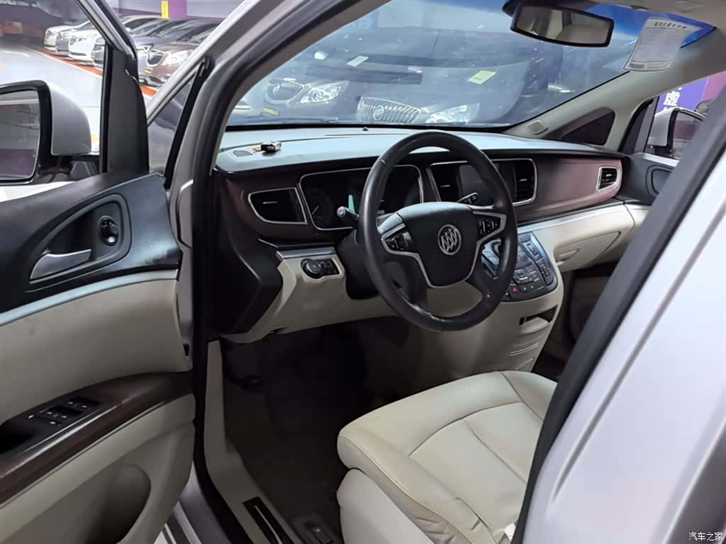 Buick GL8, 2018 16