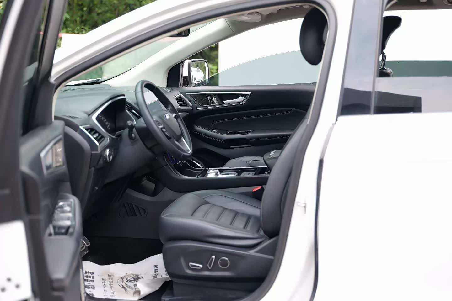 Ford Edge, 2021 4
