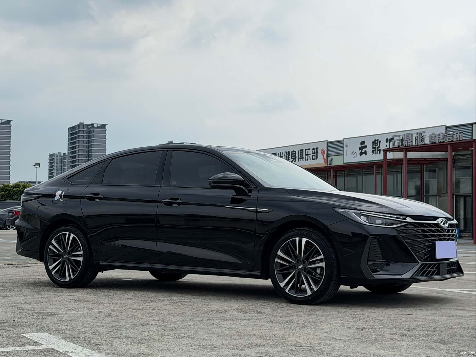 Chery Arrizo 8, 2025 3
