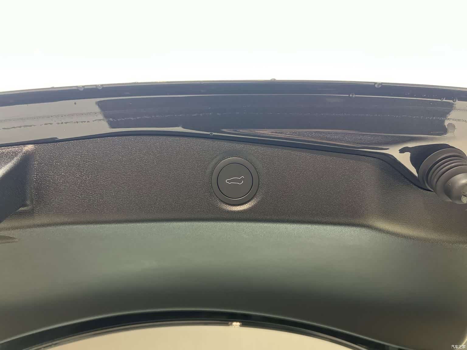 Tesla Model 3, 2026 15