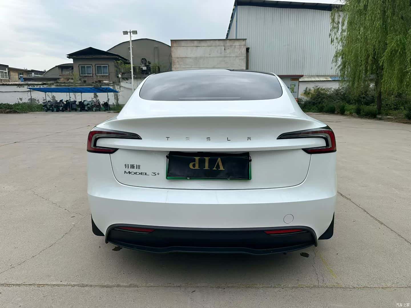Tesla Model 3, 2024 7