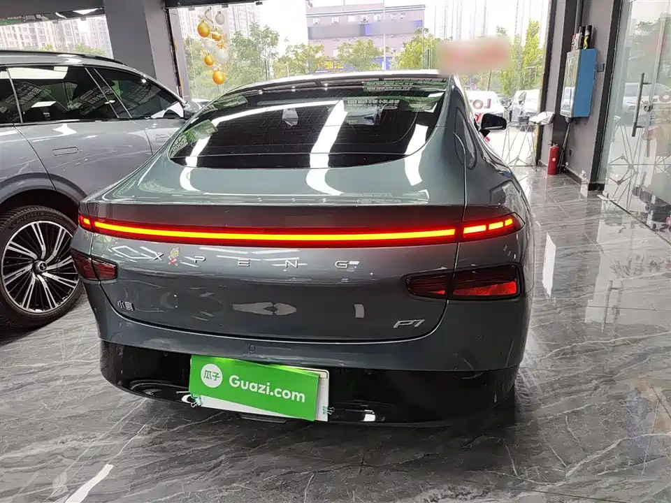 XPENG P7