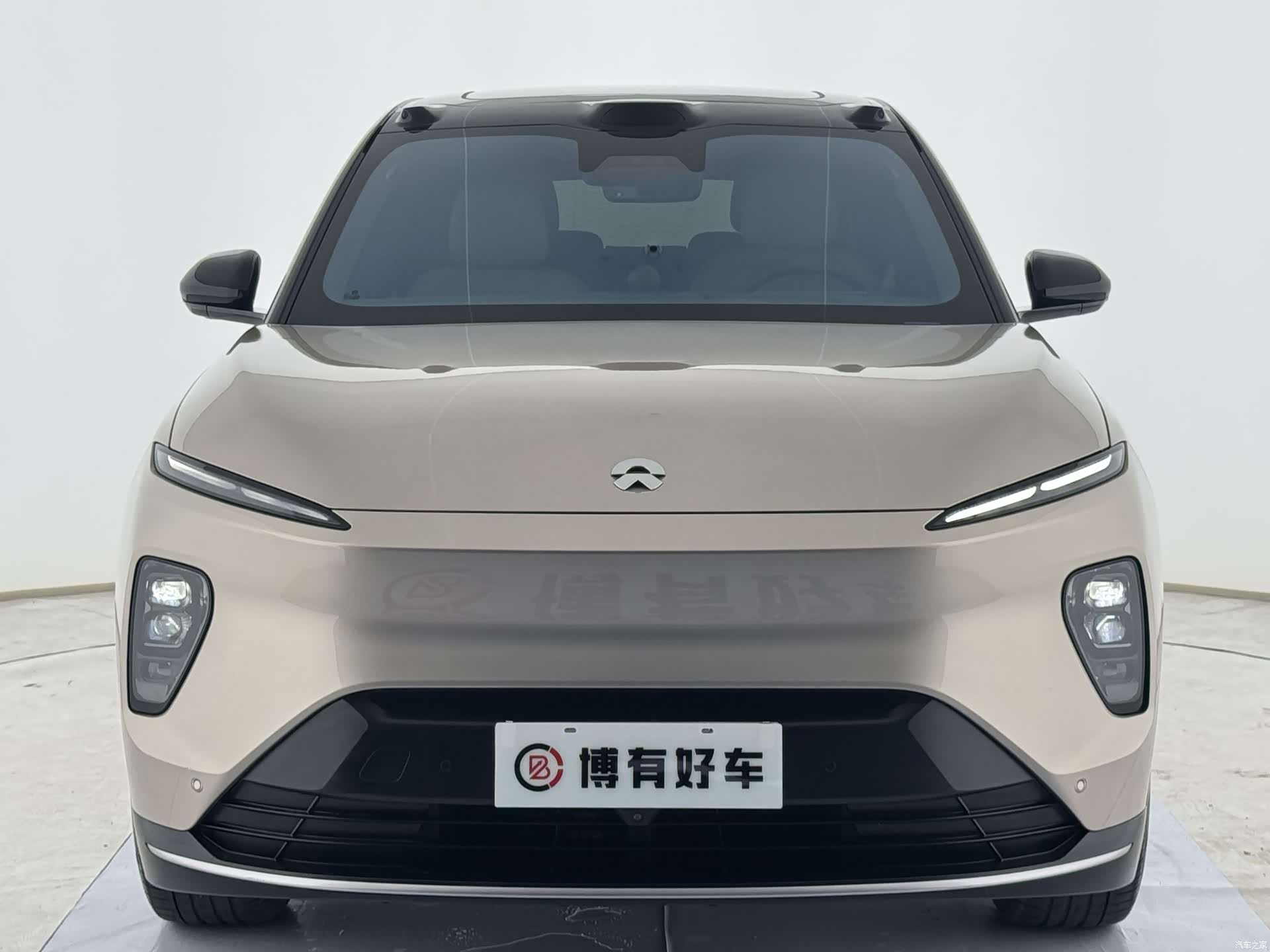 NIO ES8, 2023 12