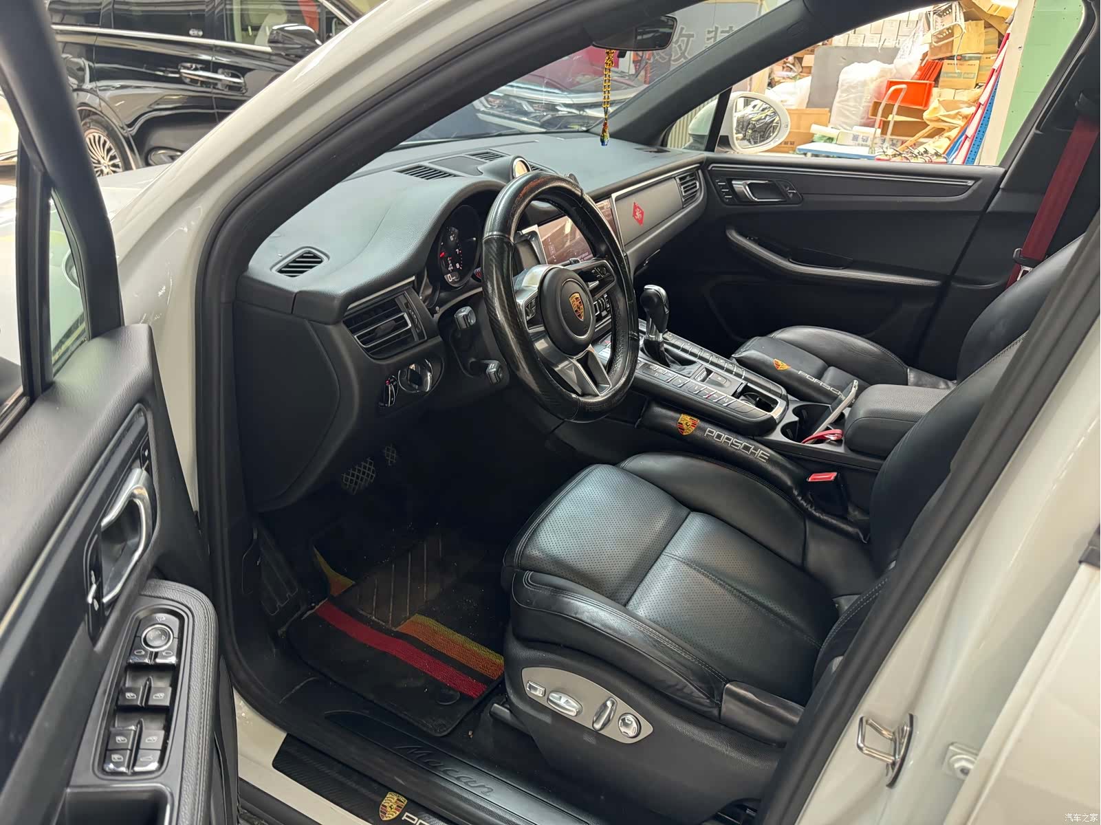 Porsche Macan, 2021 4