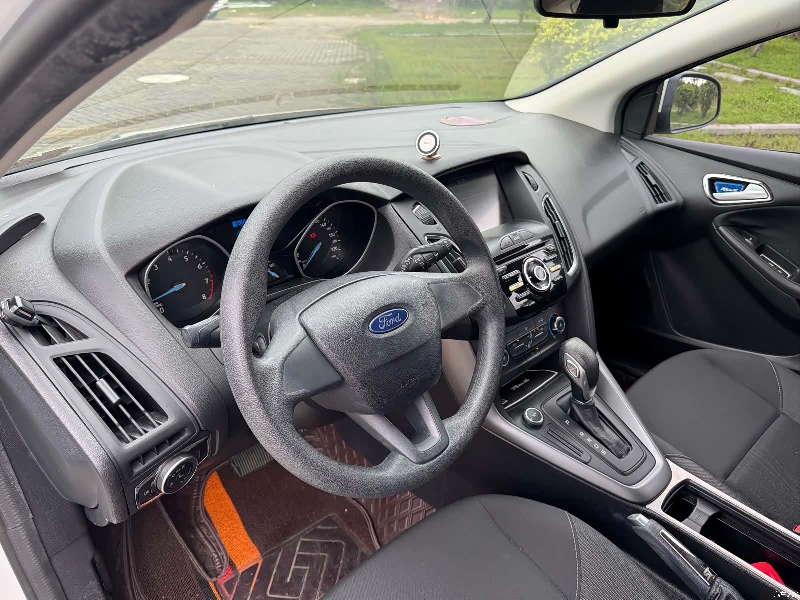 Ford Focus, 2018 7