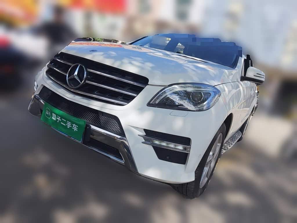 Mercedes-Benz M