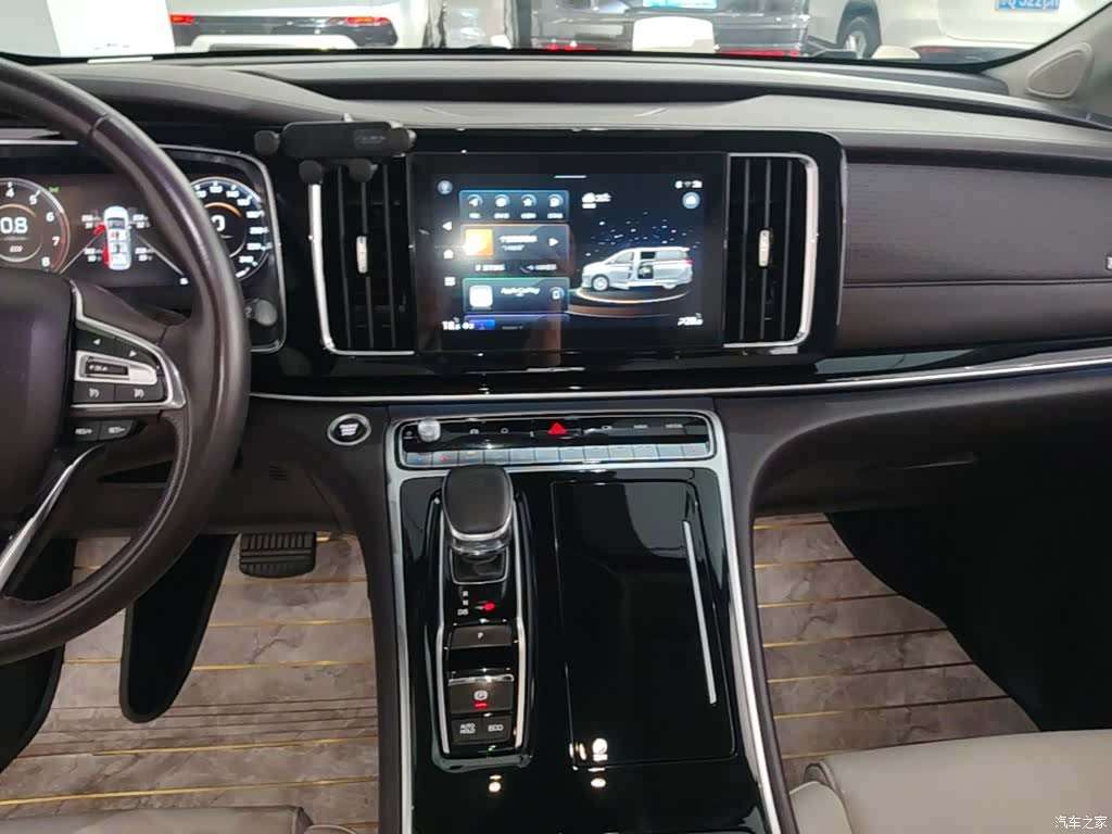 Trumpchi M8, 2022 13