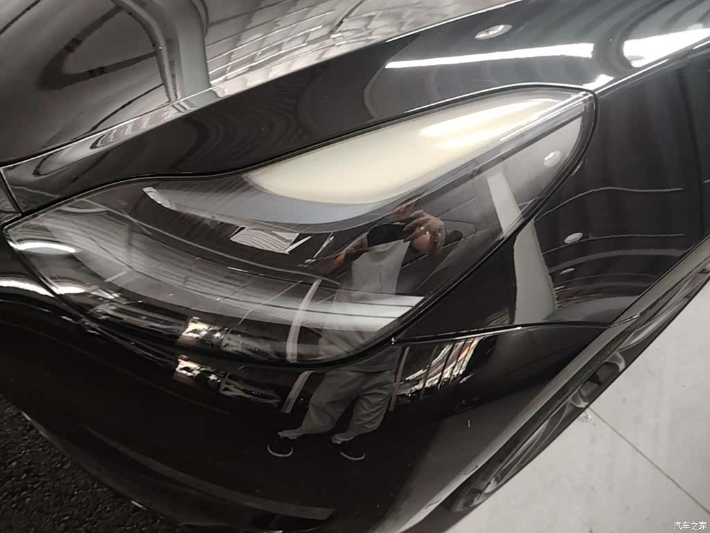 Tesla Model 3, 2022 24