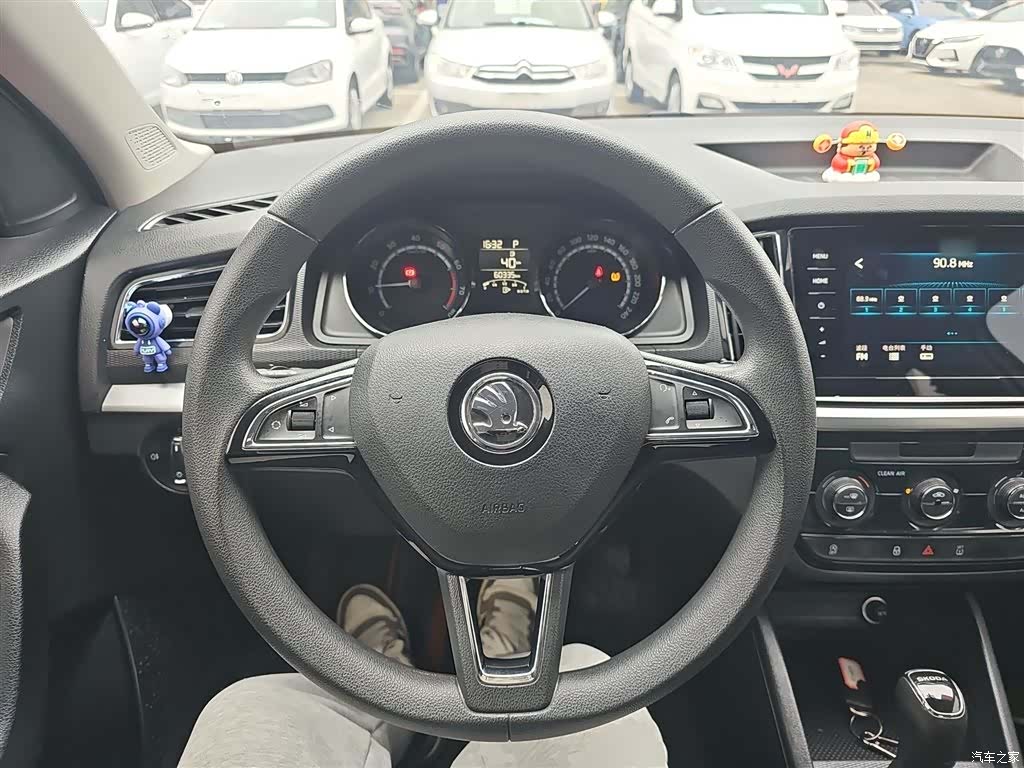 Skoda Kamiq, 2021 3