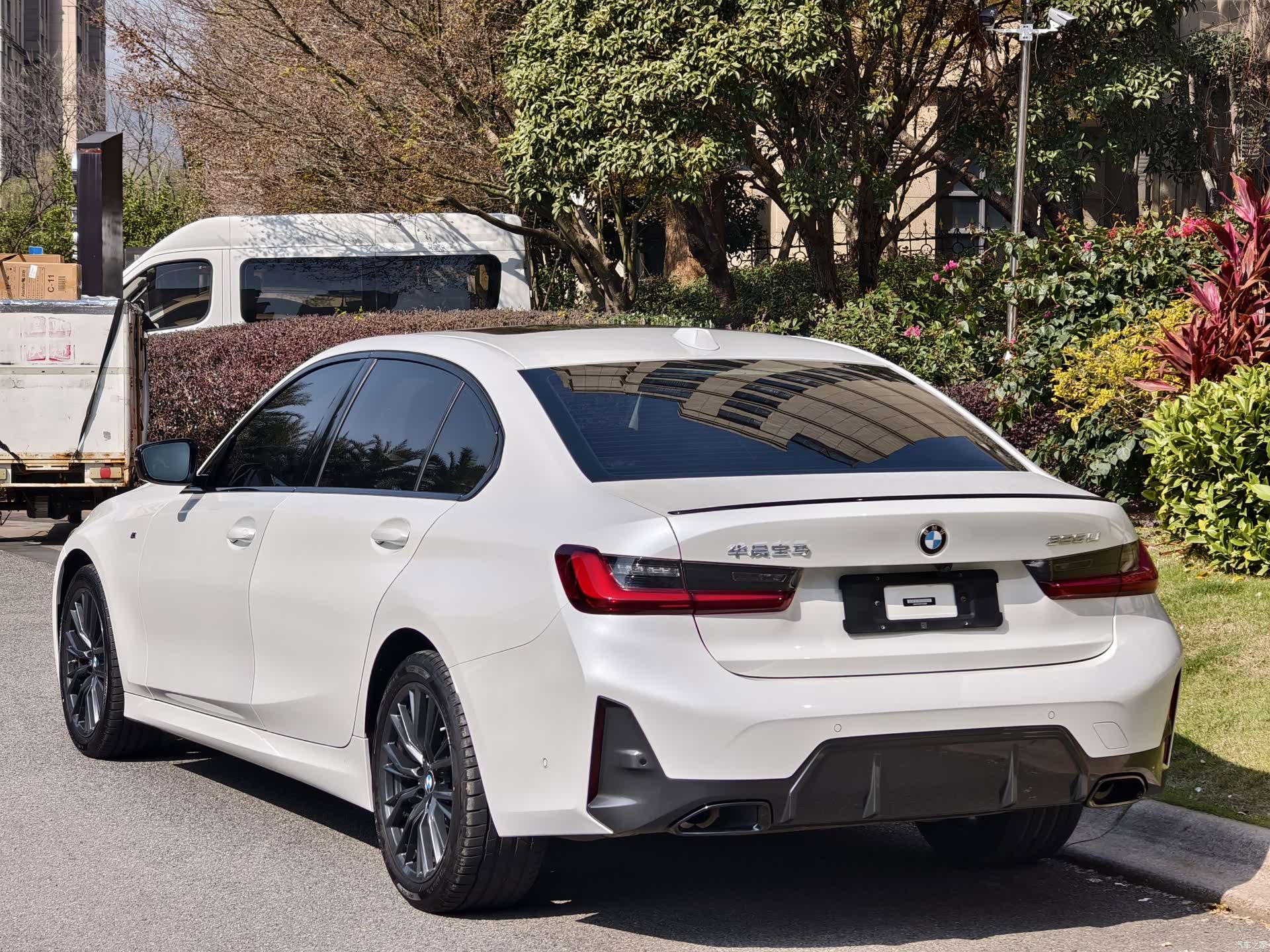BMW 3 Series, 2023 все фото