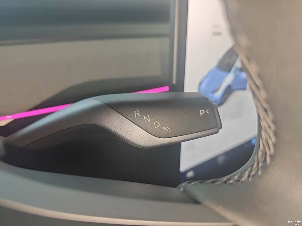Tesla Model Y, 2024 14