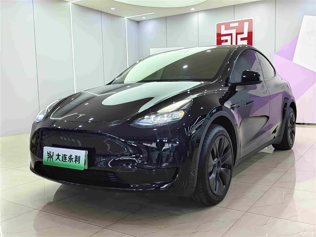 Tesla Model Y, 2024 1