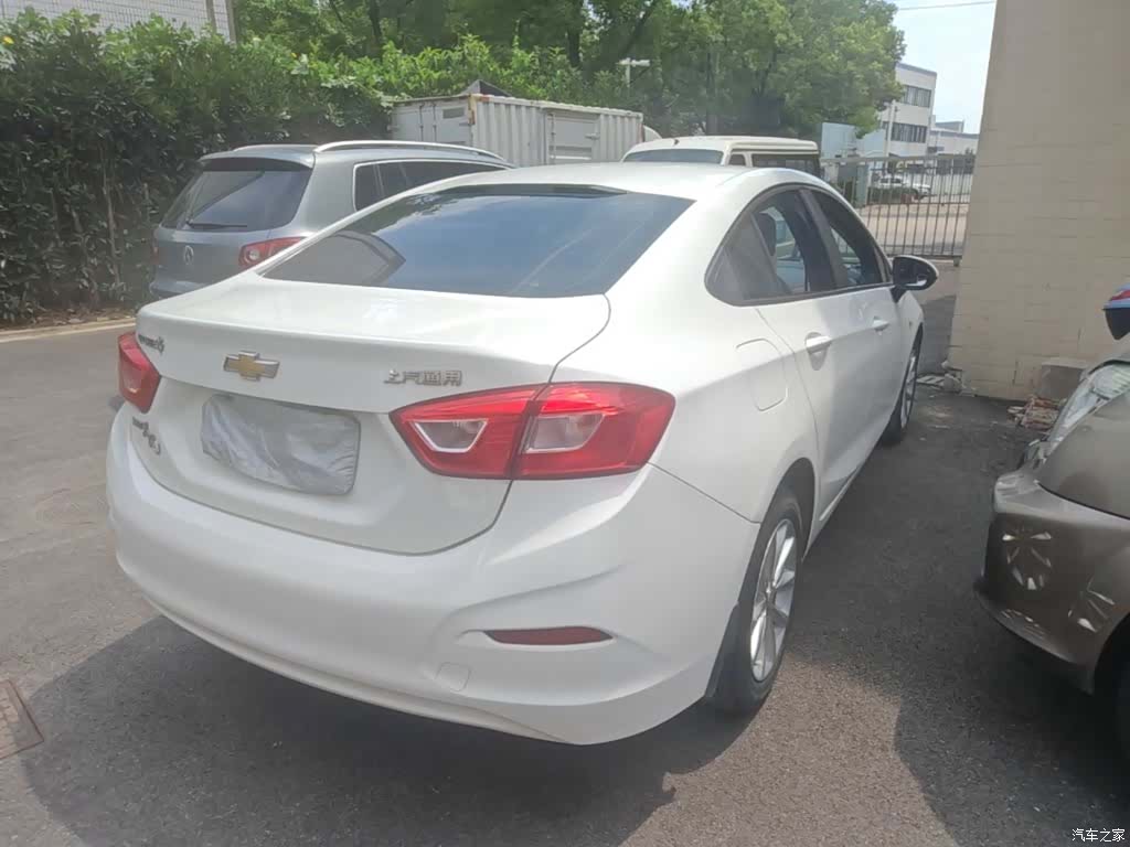 Chevrolet 320, 2017 7