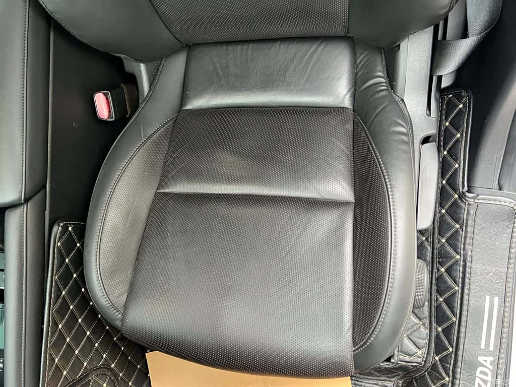 Mazda Mazda3, 2022 15