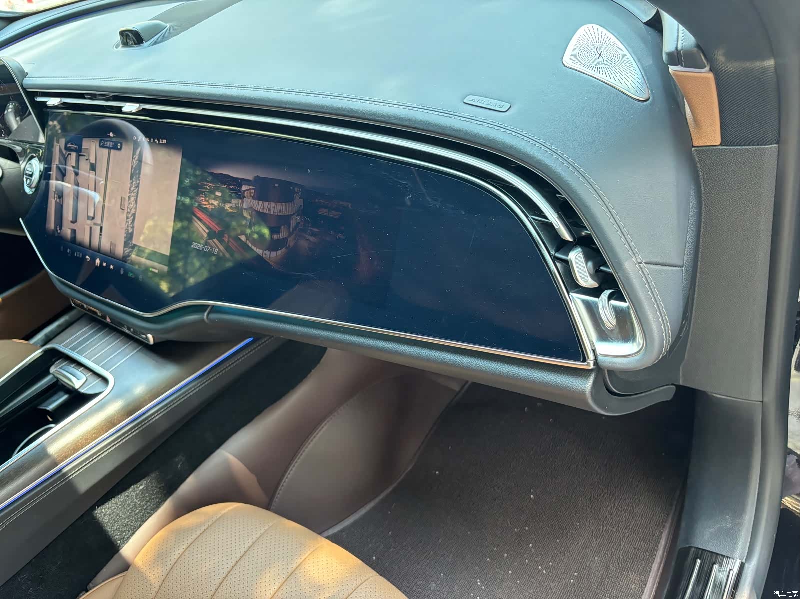 Mercedes-Benz E-Class, 2025 13