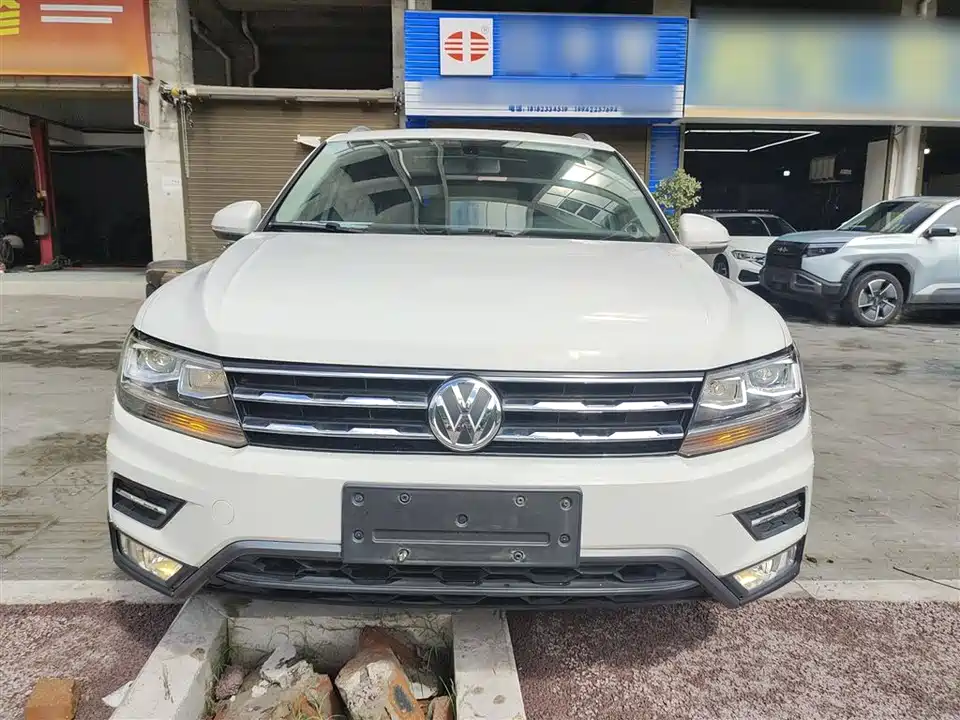 Volkswagen Tiguan L