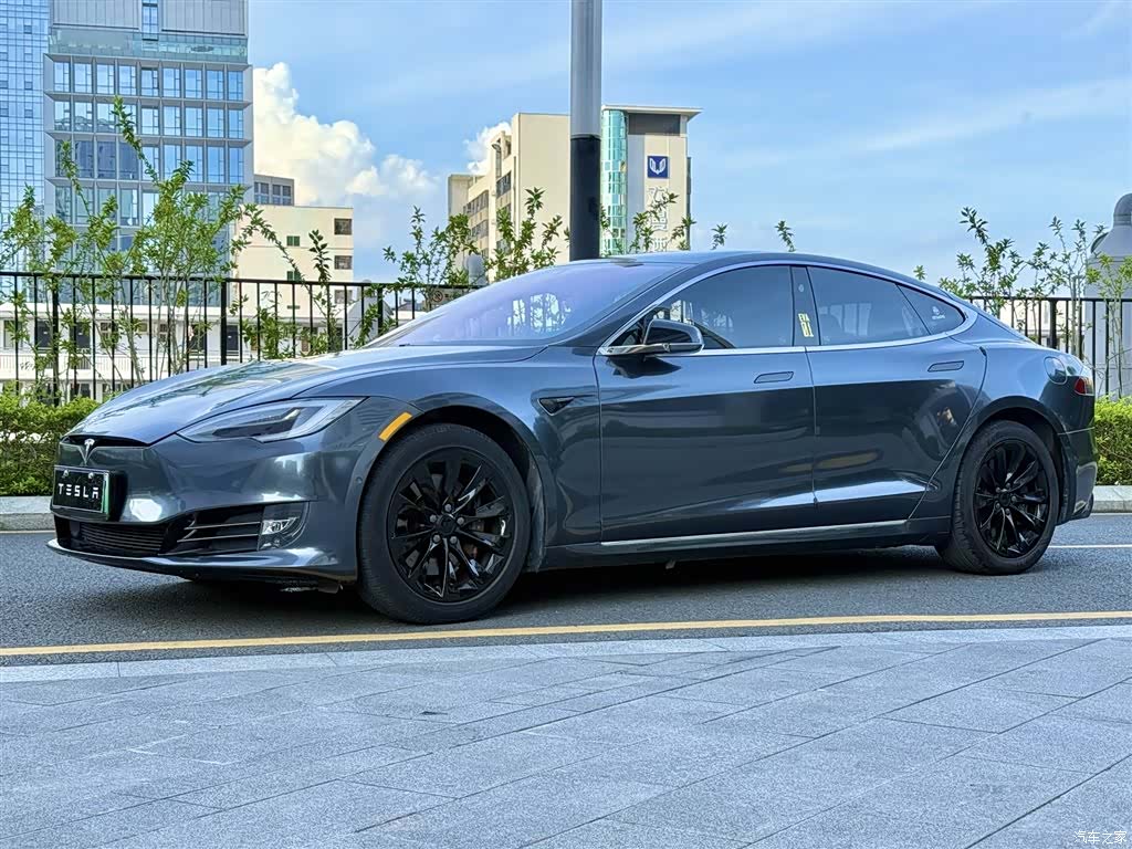 Tesla Model S, 2019 1