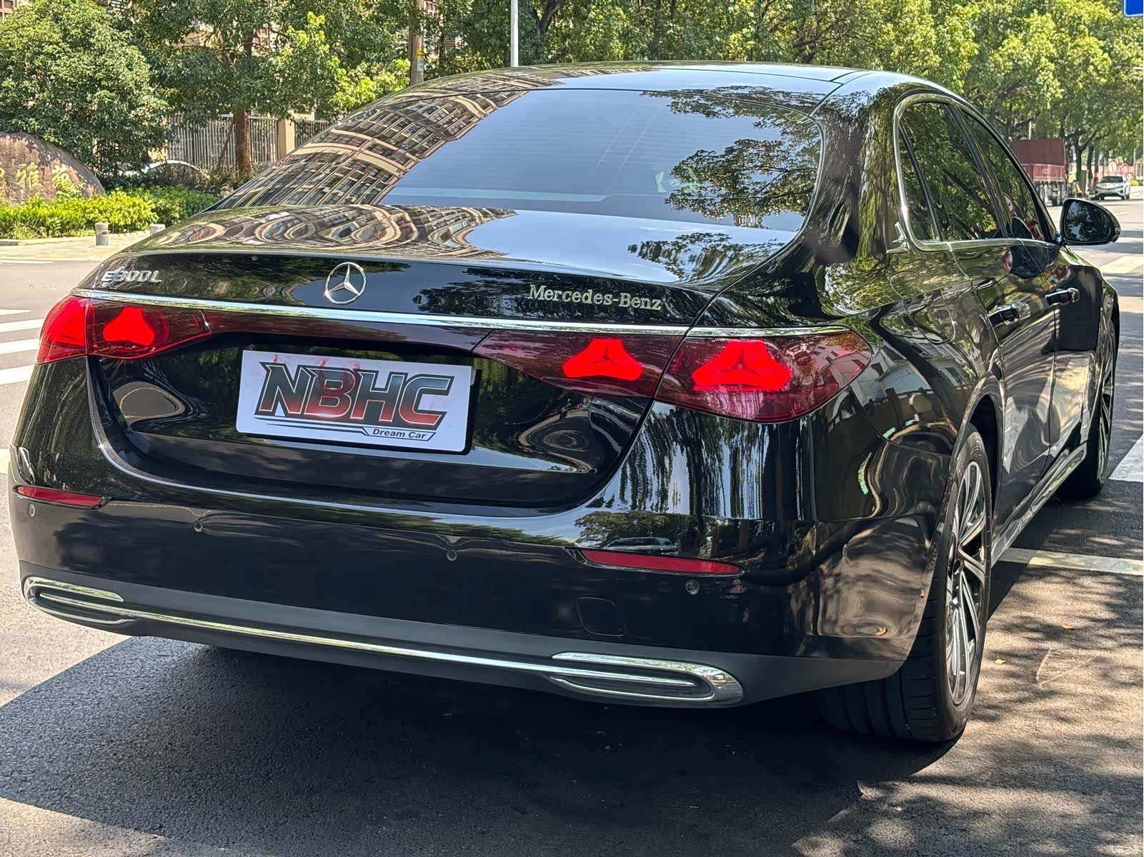Mercedes-Benz E-Class, 2025 20