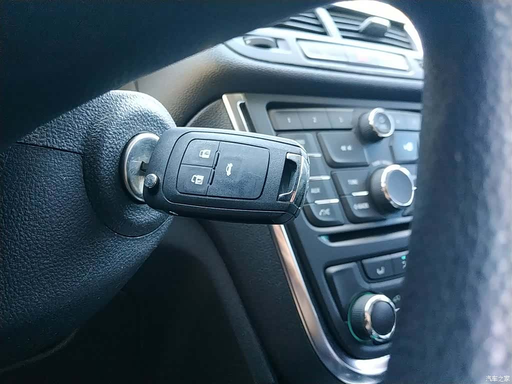 Buick Encore, 2015 11