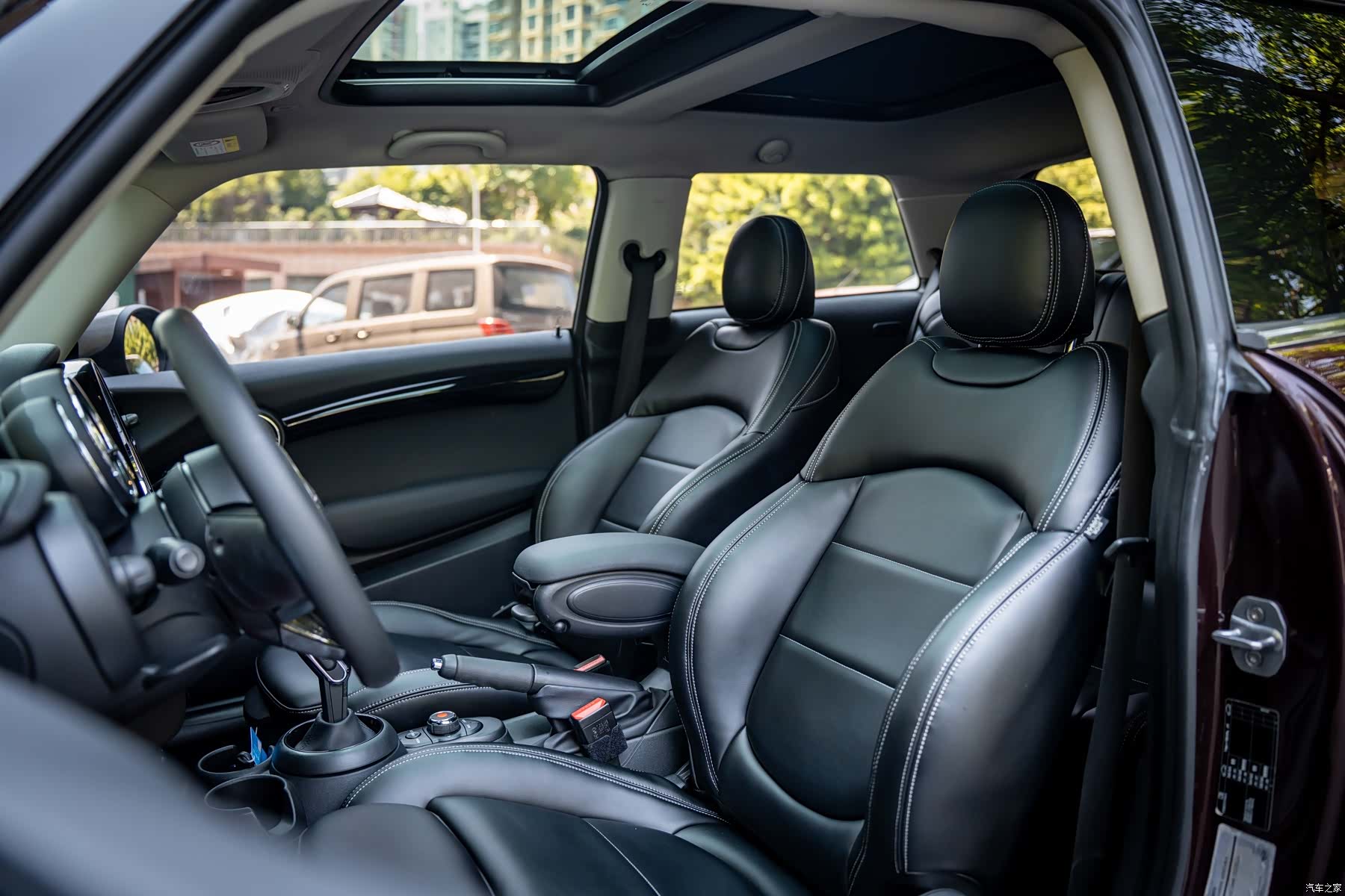 Mini Cooper, 2020 19