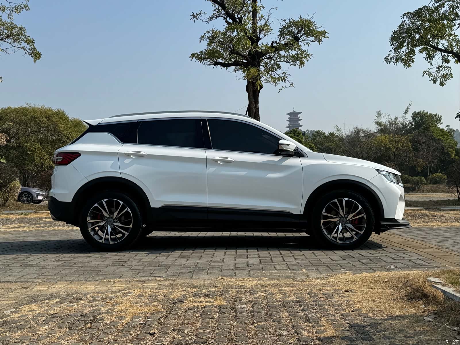Geely Coolray, 2020 25