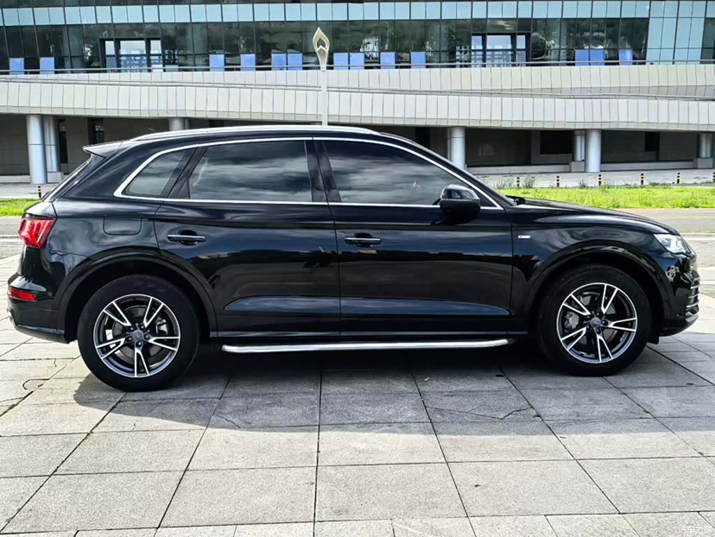 Audi Q5L, 2020 7